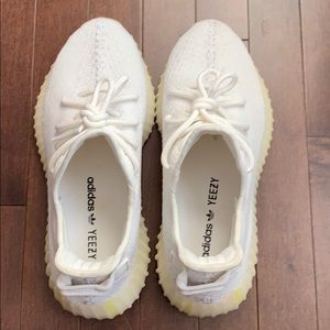 Yeezy boost 350 triple white